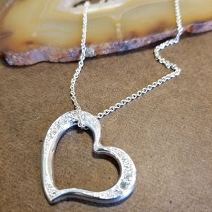 Cute & sparkly floating heart necklace